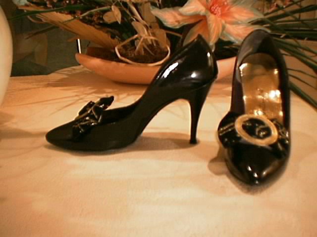 black_patent_heels1.jpg