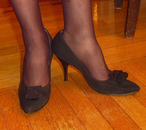 black_suede_heels2.jpg